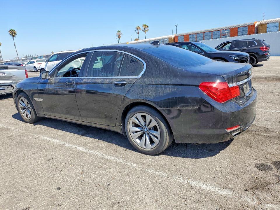 WBAKA4C52BC392241 2011 BMW 740 photo no. 2