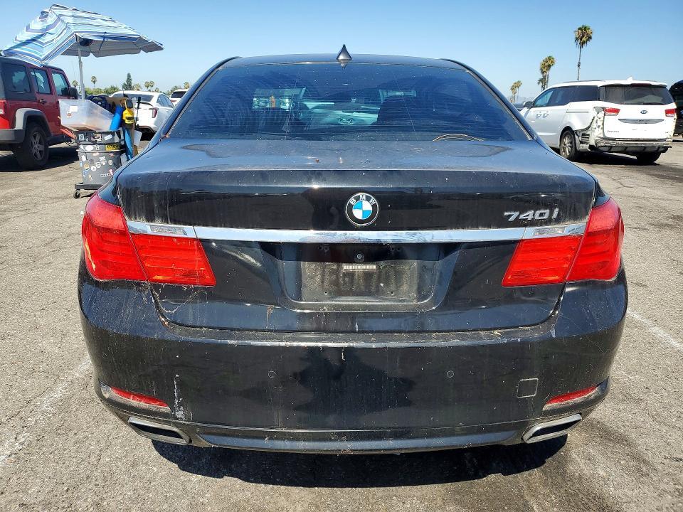 WBAKA4C52BC392241 2011 BMW 740 photo no. 6