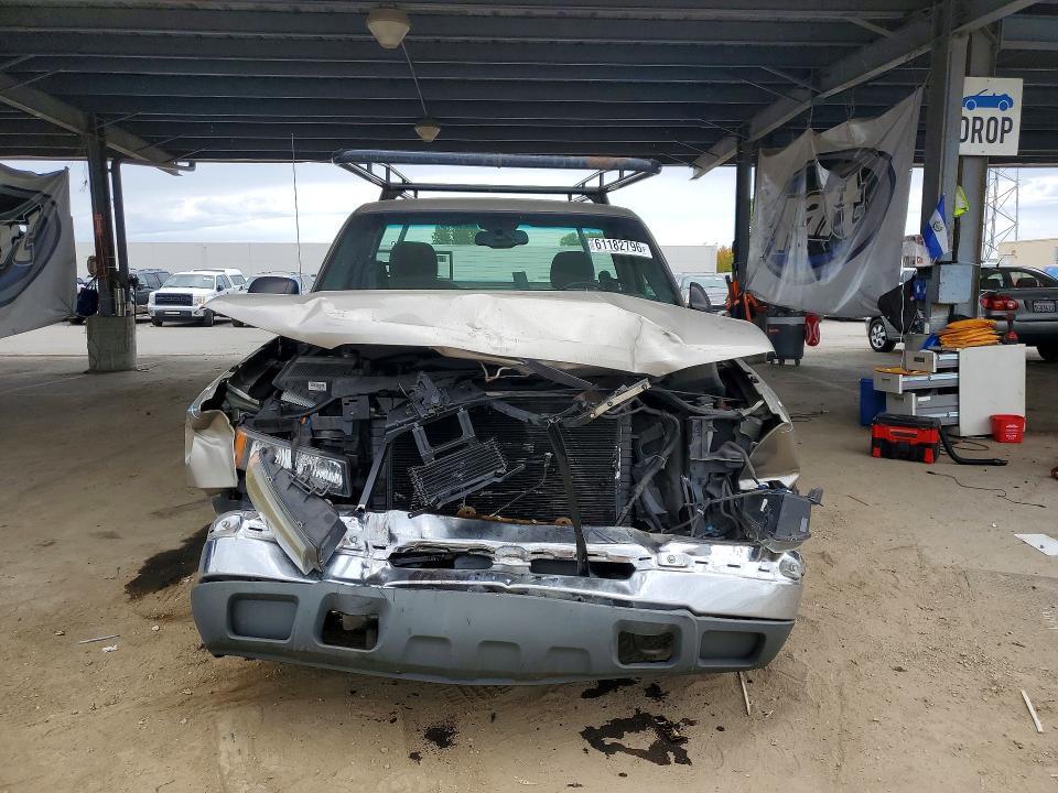 2003 CHEVROLET SILVERADO C1500 — Фото 5 из 12
