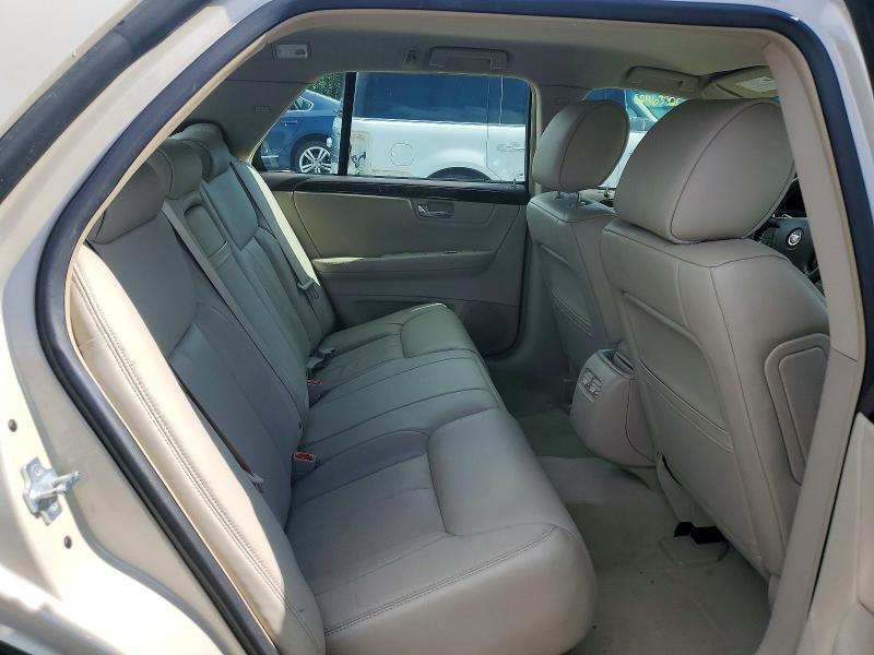 2011 CADILLAC DTS — Фото 10 из 12