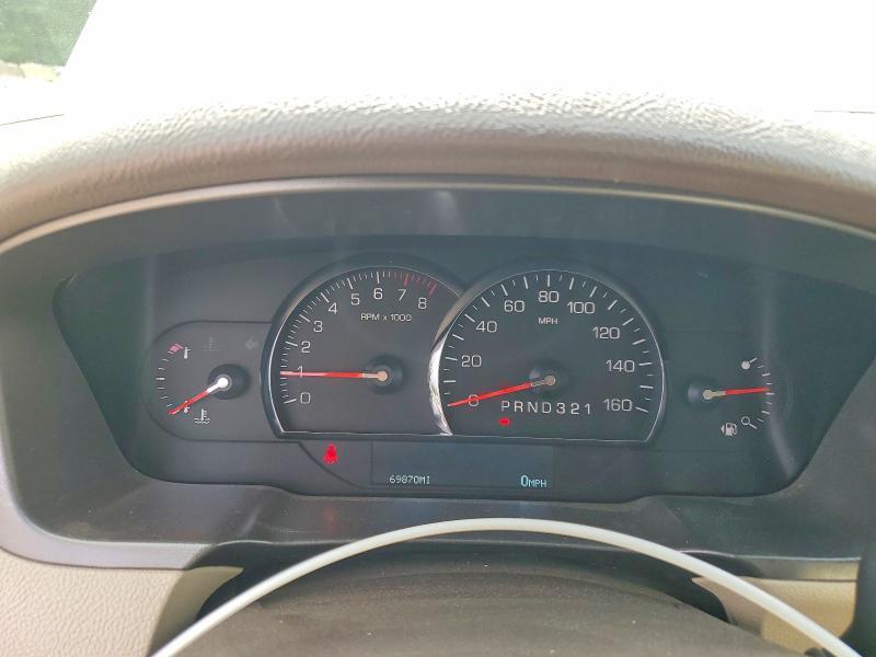 2011 CADILLAC DTS — Фото 9 из 12