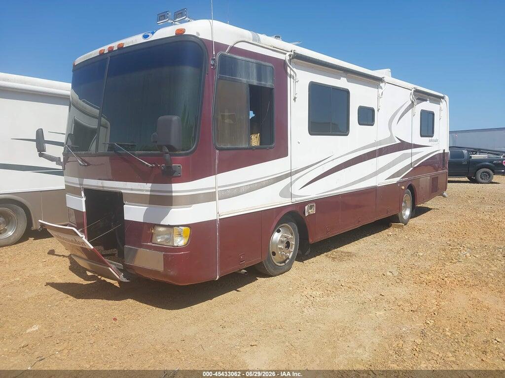 1RF12021521015989 2002 ROADMASTER RAIL EXECUTIVE SIGNATURE photo no. 2