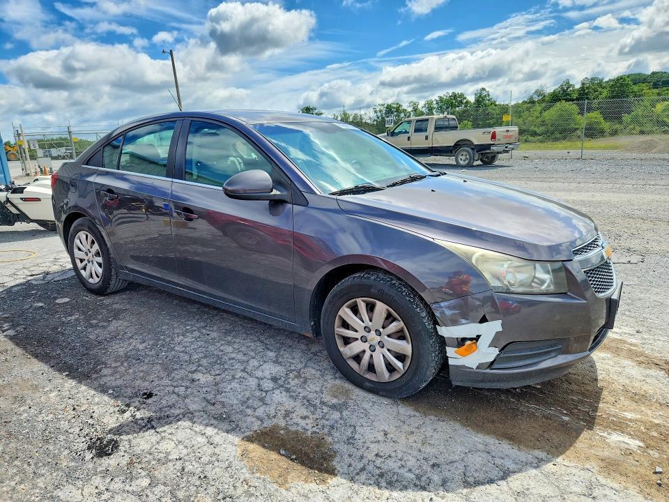 1G1PF5S98B7249753 2011 CHEVROLET CRUZE photo no. 4