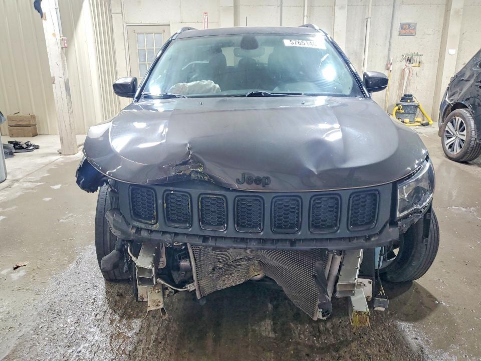 2020 JEEP COMPASS LATITUDE — Фото 5 из 14