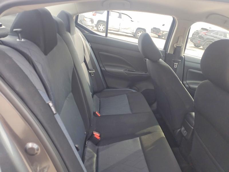 2025 NISSAN VERSA SV — Фото 10 из 12