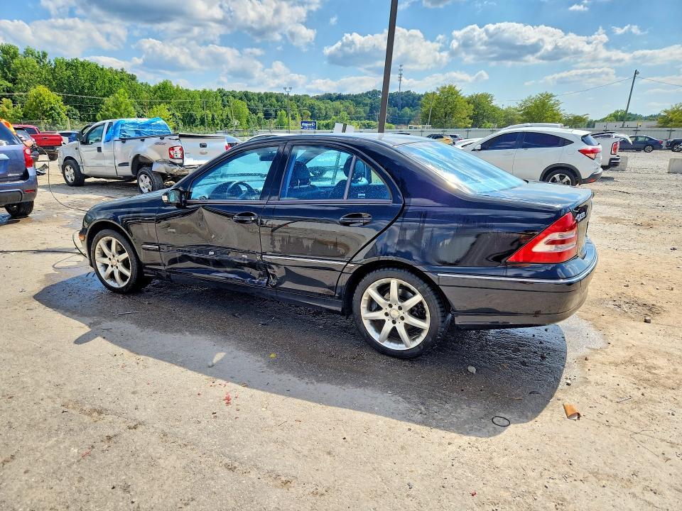 2003 MERCEDES-BENZ C 230K SPORT SEDAN — Фото 2 из 12