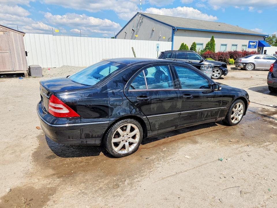 2003 MERCEDES-BENZ C 230K SPORT SEDAN — Фото 3 из 12