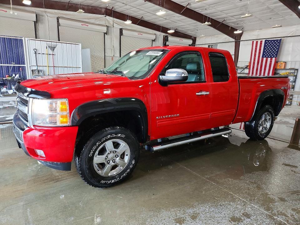1GCRKSE36BZ295345 2011 CHEVROLET SILVERADO photo no. 1