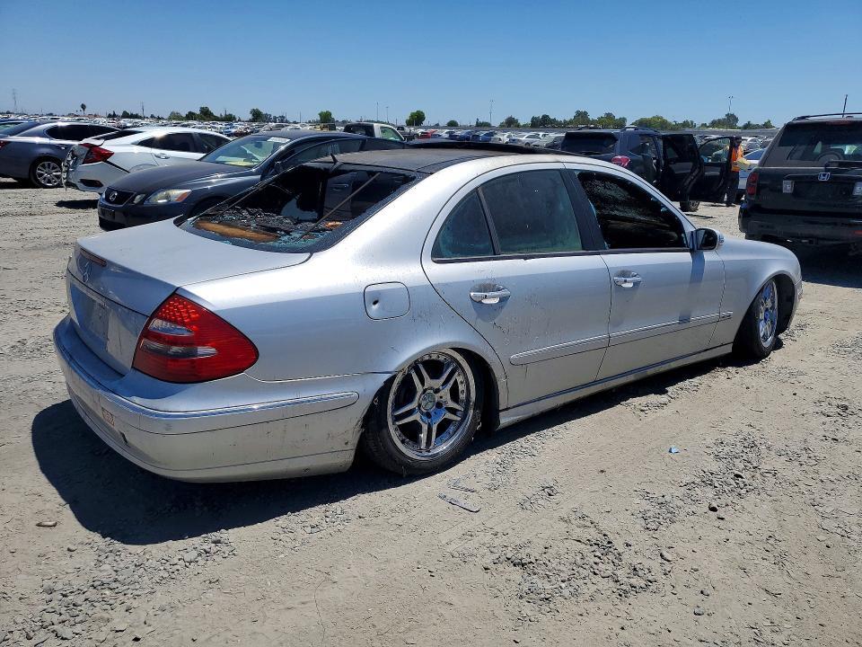 2003 MERCEDES-BENZ E 500 — Фото 3 из 12