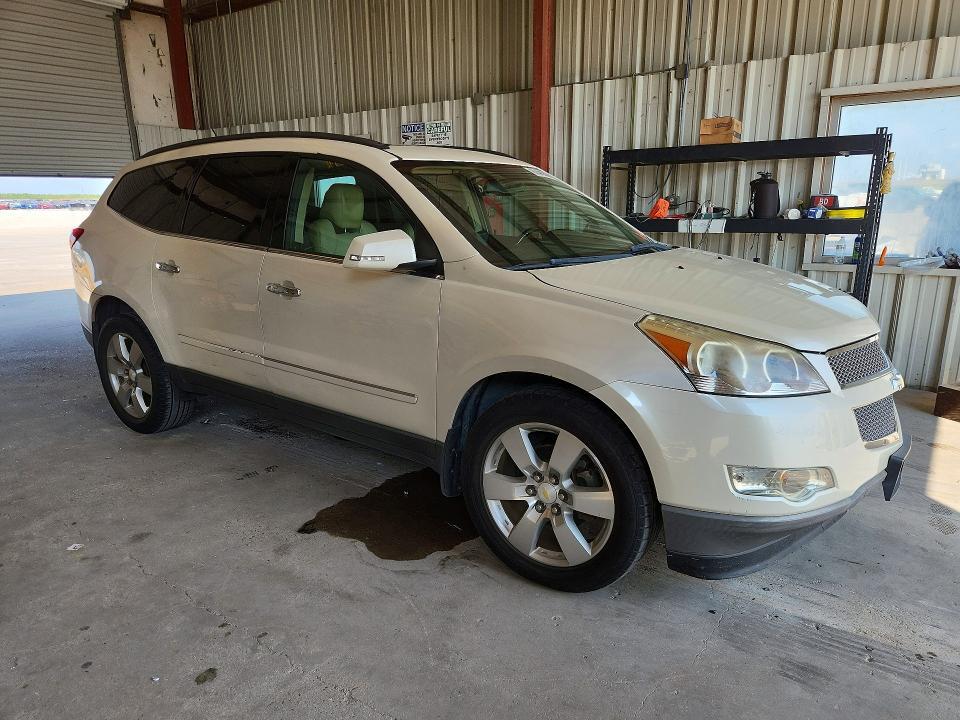 1GNKRLEDXBJ292529 2011 CHEVROLET TRAVERSE photo no. 4