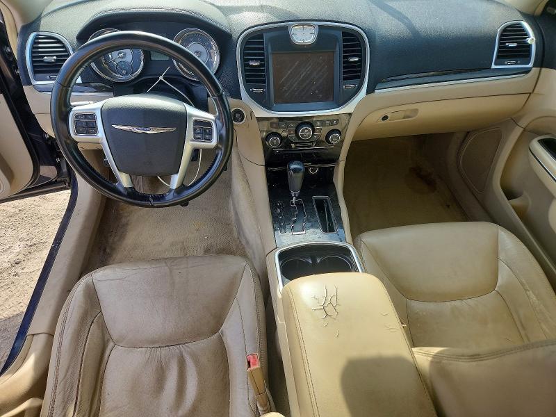 2C3CA5CG7BH551027 2011 CHRYSLER 300 photo no. 8