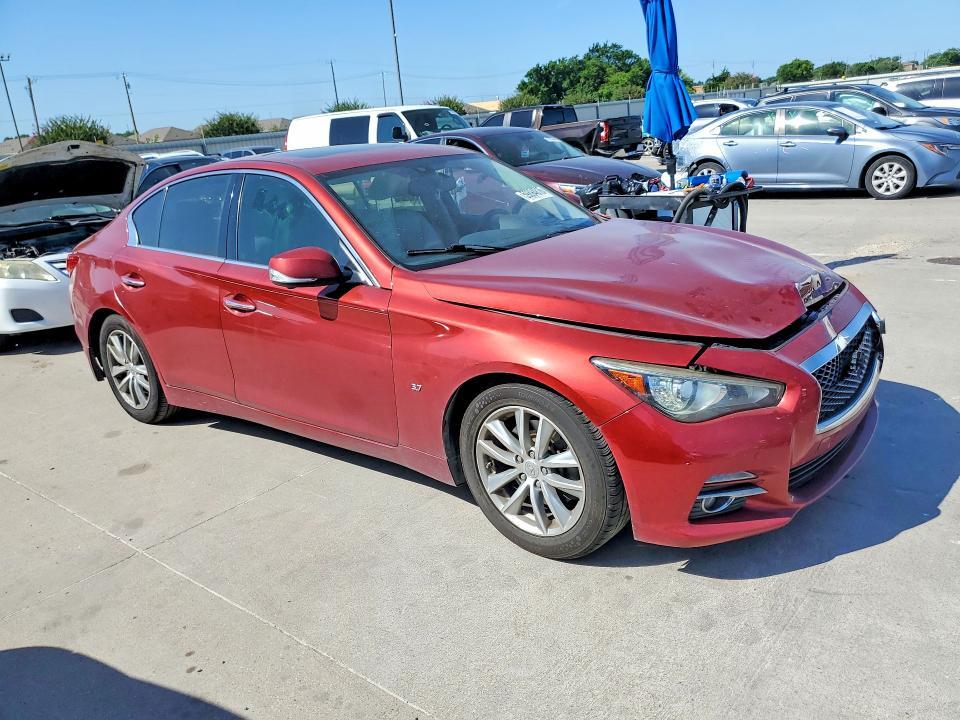 2015 INFINITI Q50 PREMIUM — Фото 4 из 12