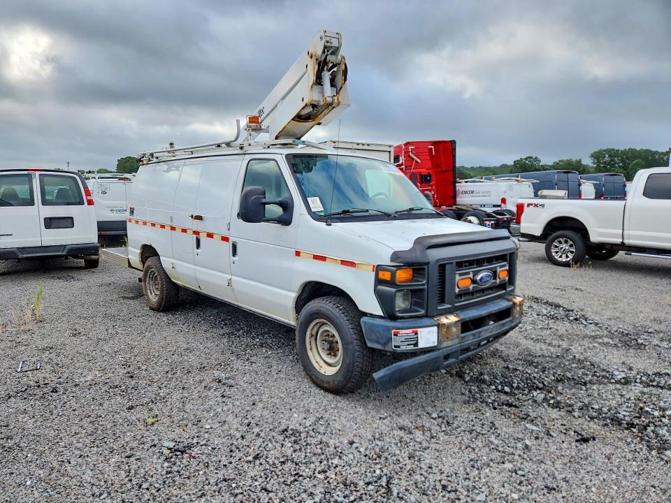 2011 FORD E350 VAN WITH BUCKET LIFT — Фото 4 из 13