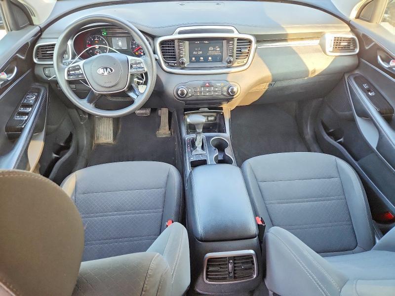2020 KIA SORENTO S — Фото 8 из 13