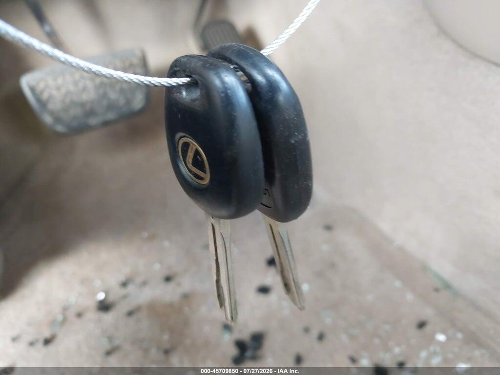 JTHBA30G640016275 2004 LEXUS ES 330 photo no. 11