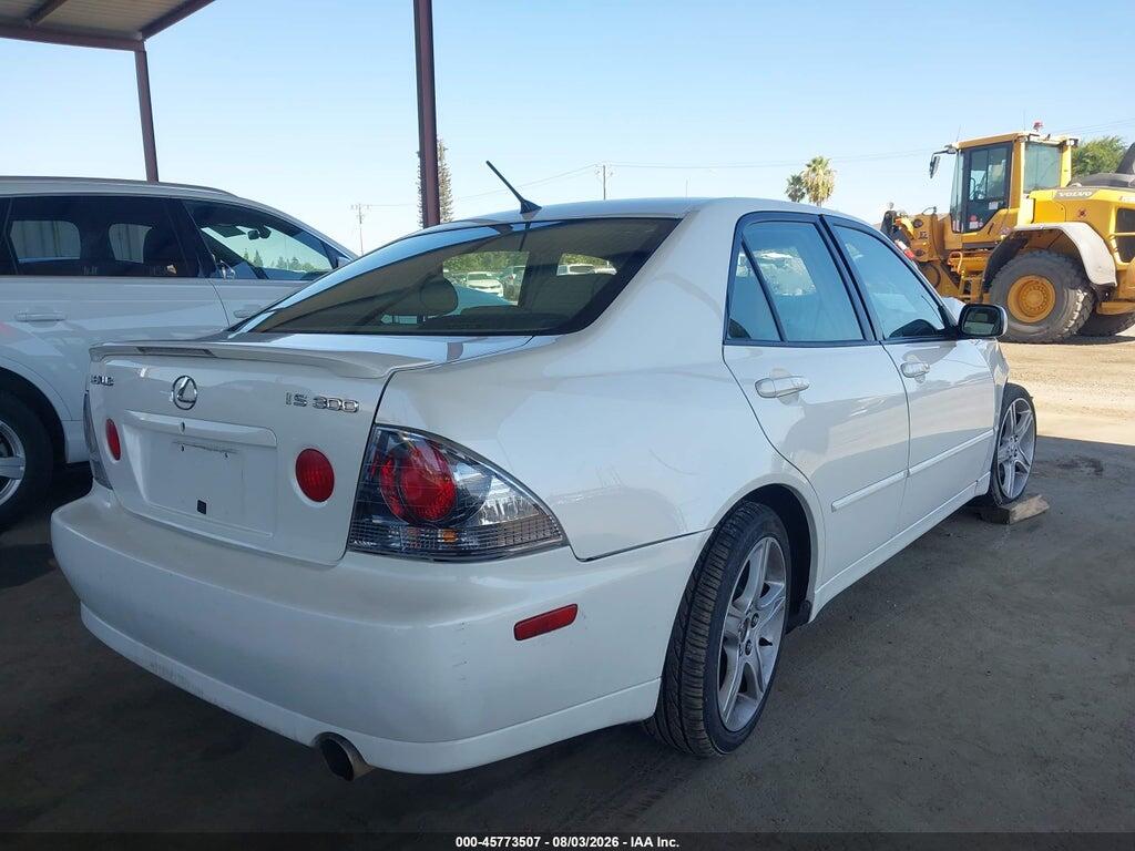 JTHBD192140087337 2004 LEXUS IS 300 photo no. 4