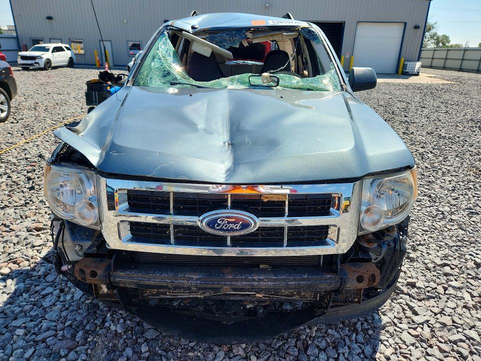 1FMCU9D72BKB36968 2011 FORD ESCAPE photo no. 5