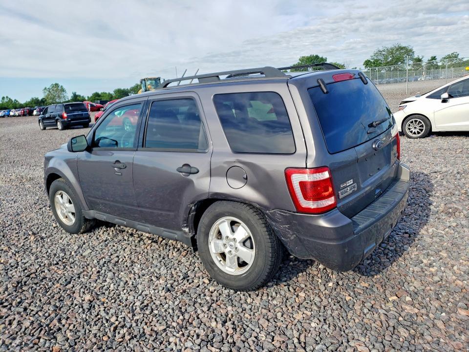 2011 FORD ESCAPE XLT — Фото 2 из 12