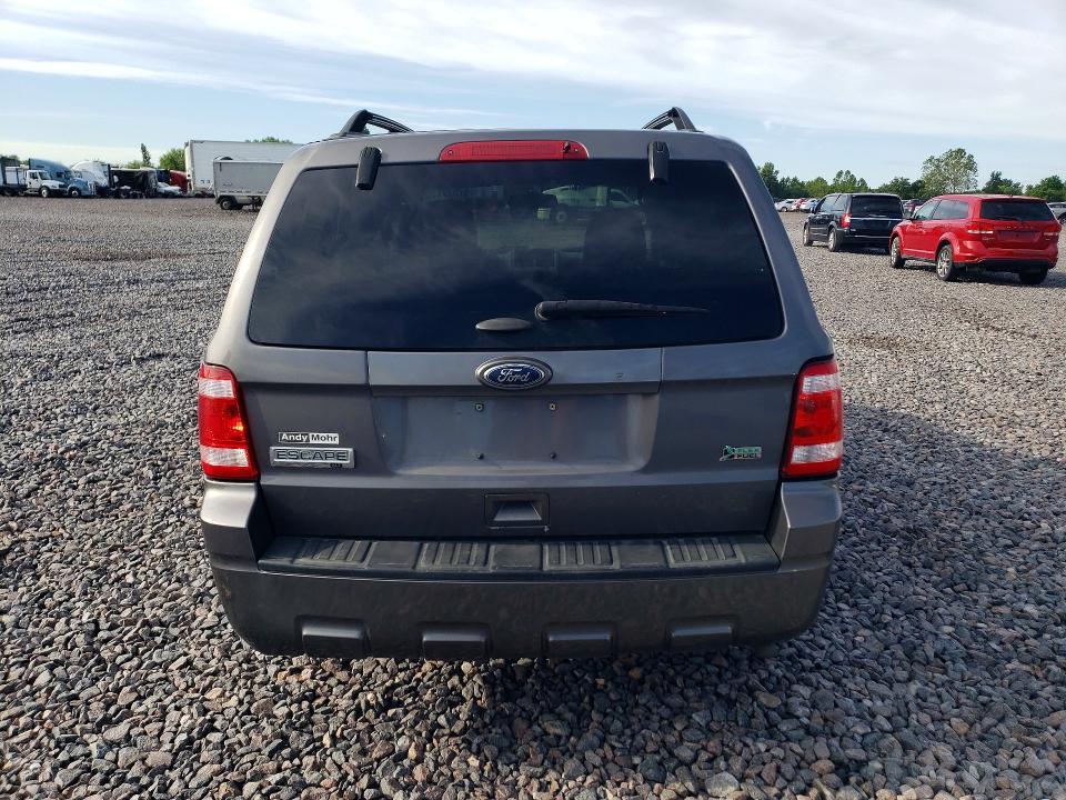 2011 FORD ESCAPE XLT — Фото 6 из 12