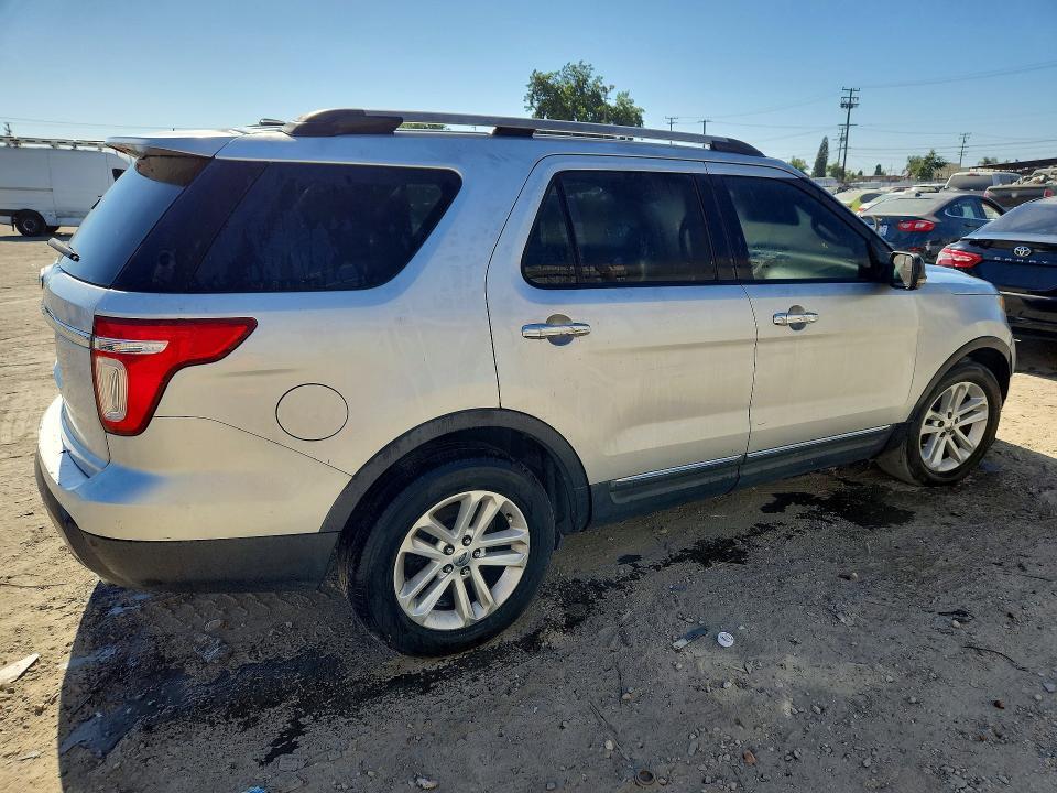 2011 FORD EXPLORER XLT — Фото 3 из 13