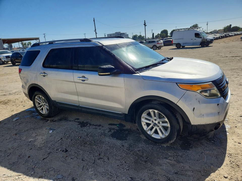 2011 FORD EXPLORER XLT — Фото 4 из 13