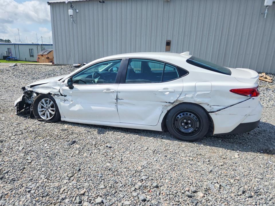 2025 TOYOTA CAMRY LE — Фото 2 из 13