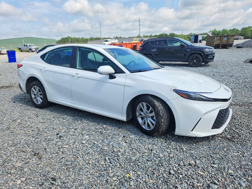 2025 TOYOTA CAMRY LE — Фото 4 из 13