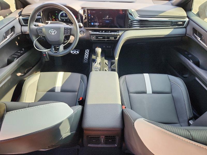 2025 TOYOTA CAMRY XSE/XLE/LE/SE — Фото 8 из 12