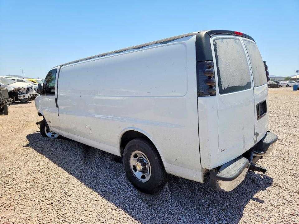1GCHG39U941116691 2004 CHEVROLET EXPRESS G3500 photo no. 2