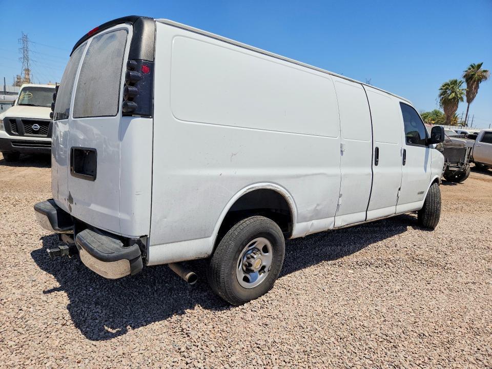 1GCHG39U941116691 2004 CHEVROLET EXPRESS G3500 photo no. 3