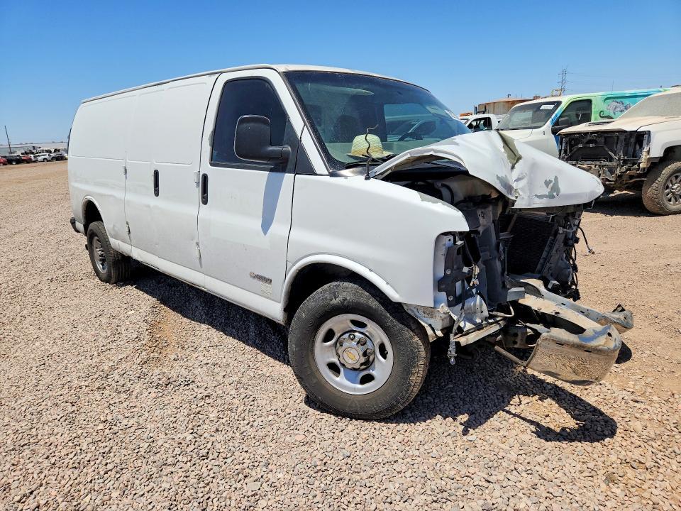 1GCHG39U941116691 2004 CHEVROLET EXPRESS G3500 photo no. 4