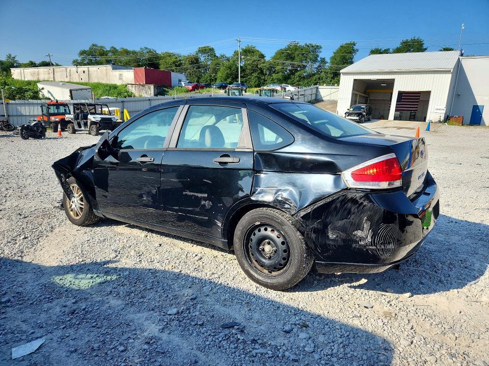 1FAHP3EN2BW145020 2011 FORD FOCUS photo no. 2