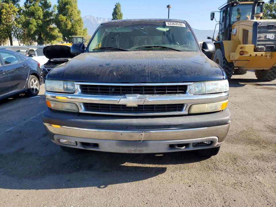 2004 CHEVROLET TAHOE K1500 — Фото 5 из 13