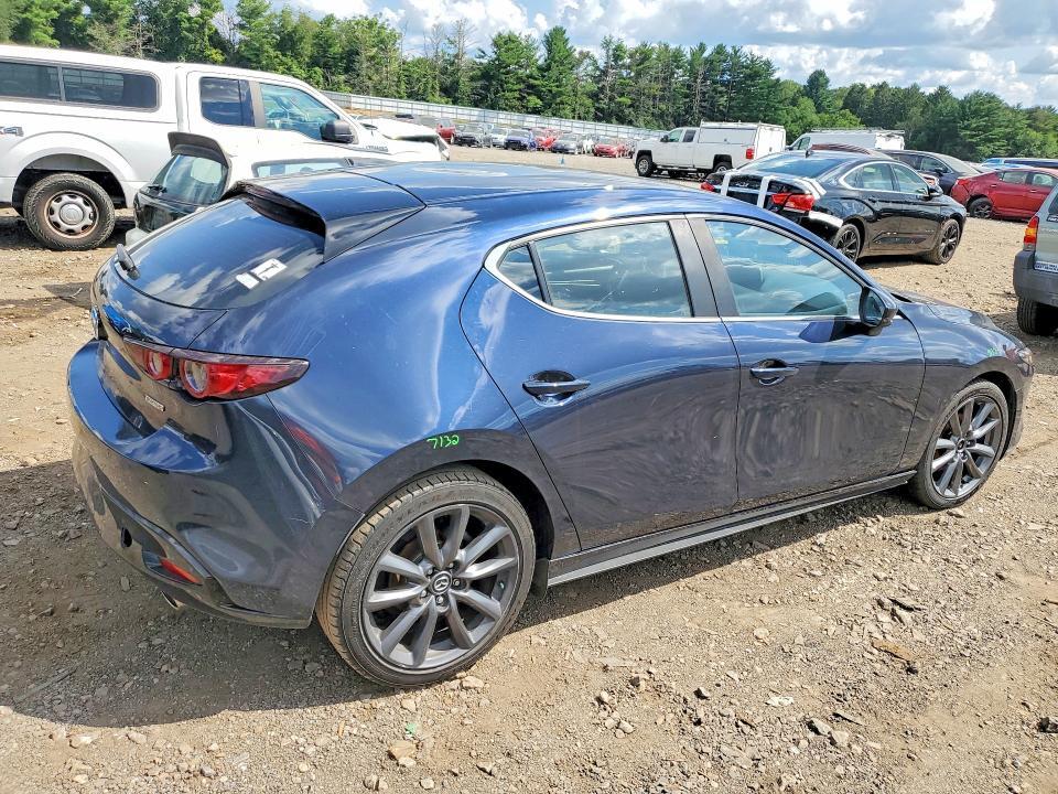 2020 MAZDA 3 — Фото 3 из 12