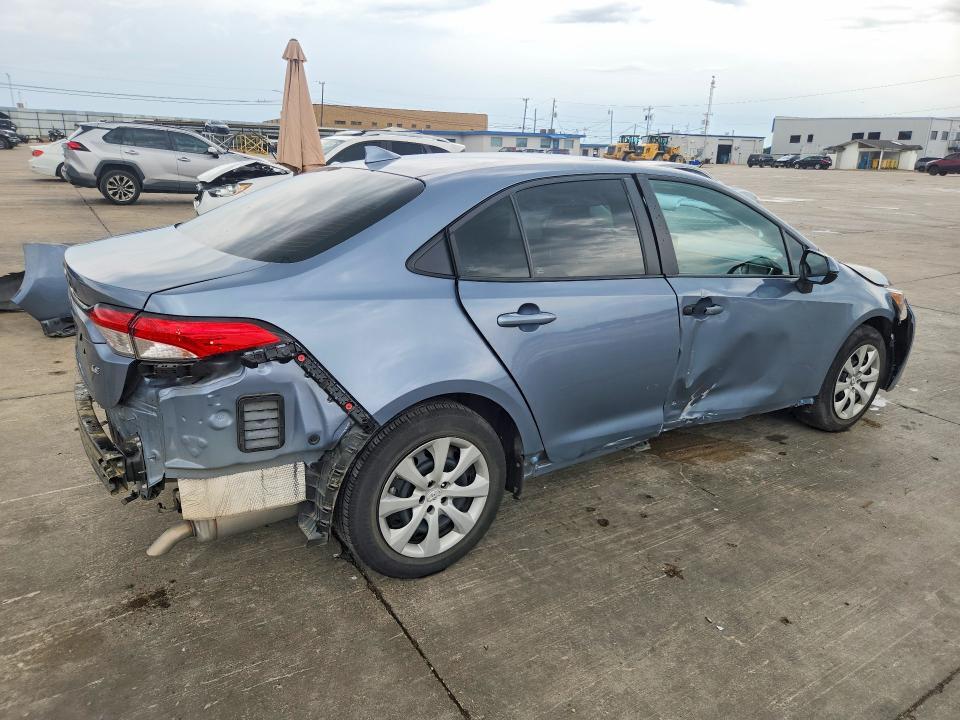 2025 TOYOTA COROLLA LE — Фото 3 из 13