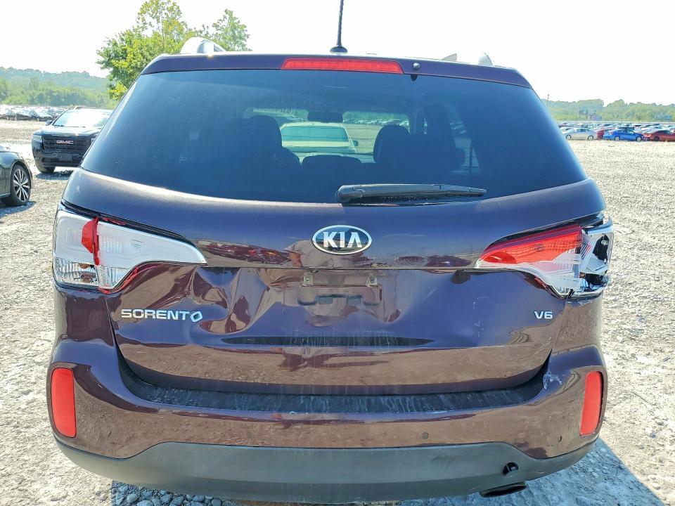2015 KIA SORENTO LX — Фото 6 из 12