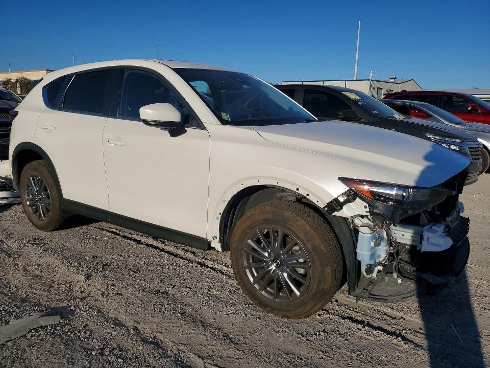 2020 MAZDA CX-5 TOURING — Фото 4 из 13