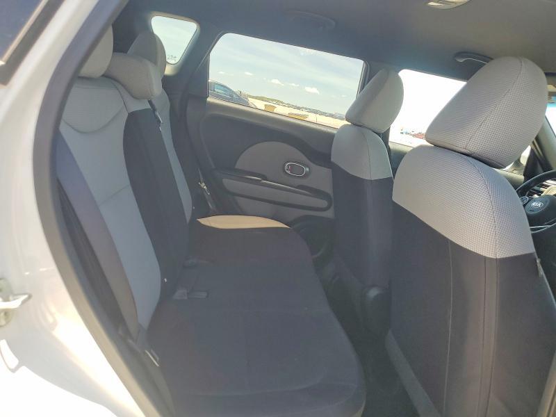 2015 KIA SOUL BASE — Фото 10 из 12