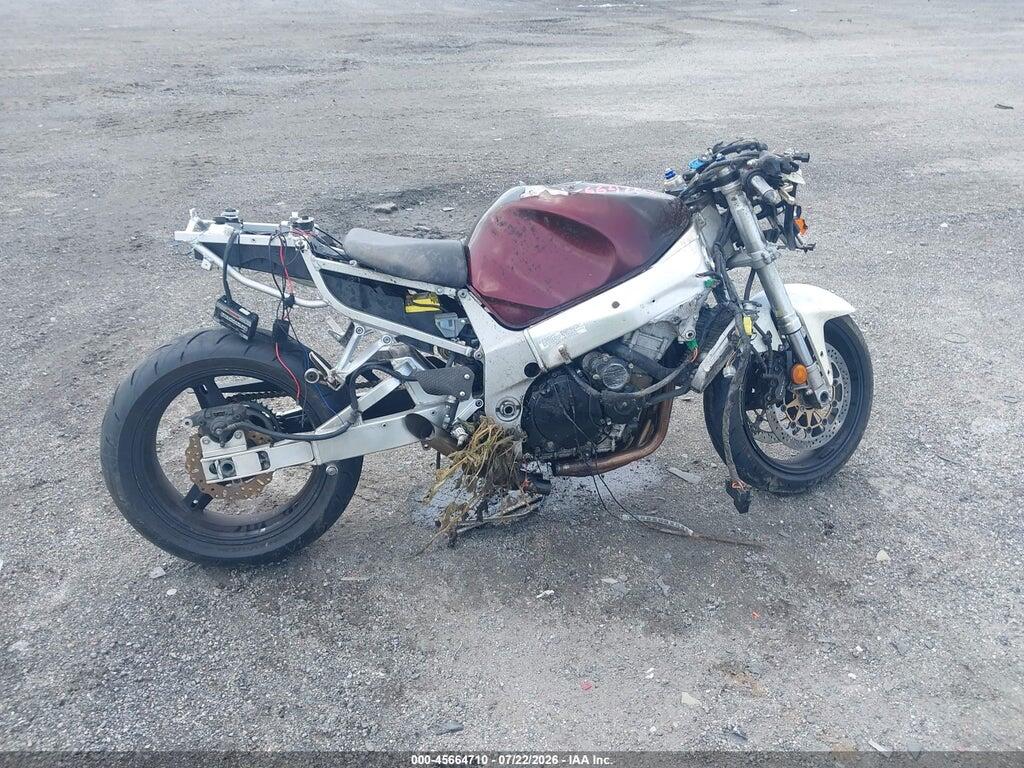 JS1GR7HA822104375 2002 SUZUKI GSX-R750 photo no. 12