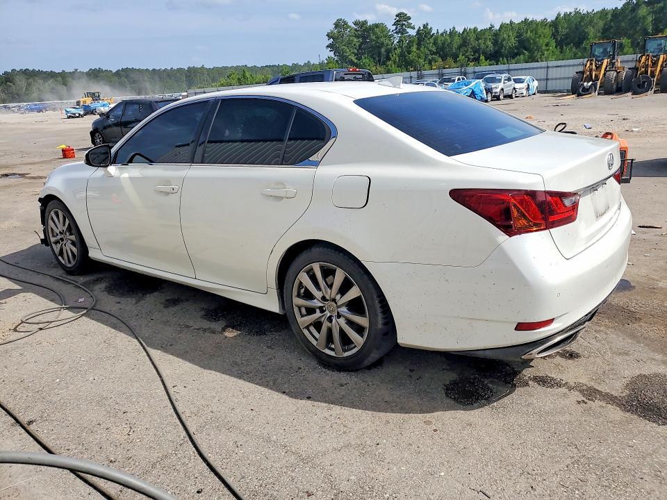 2015 LEXUS GS 350 — Фото 2 из 13