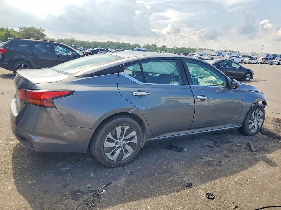 2020 NISSAN ALTIMA S — Фото 3 из 13