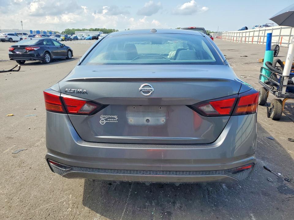 2020 NISSAN ALTIMA S — Фото 6 из 13