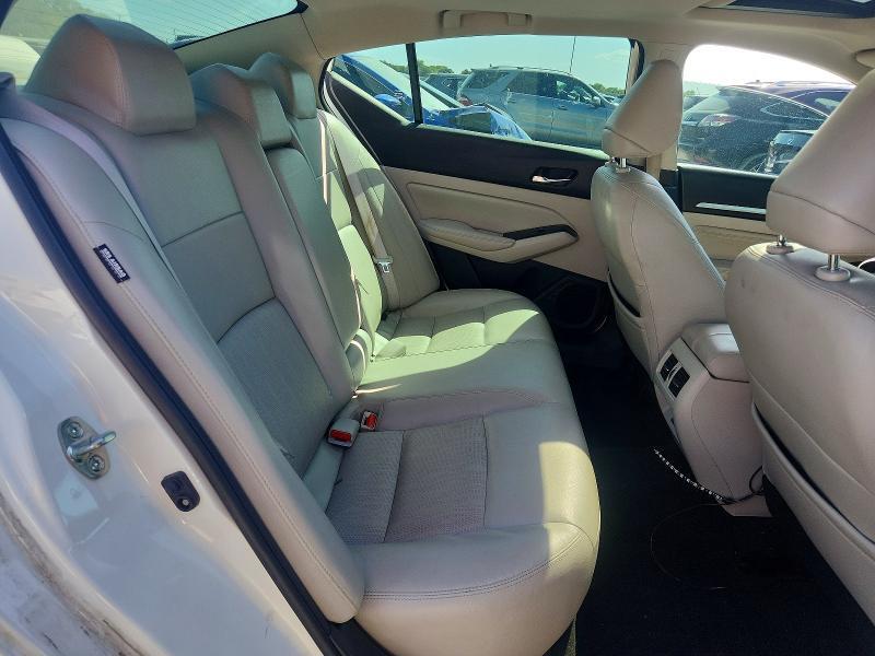 2020 NISSAN ALTIMA PLATINUM — Фото 10 из 12