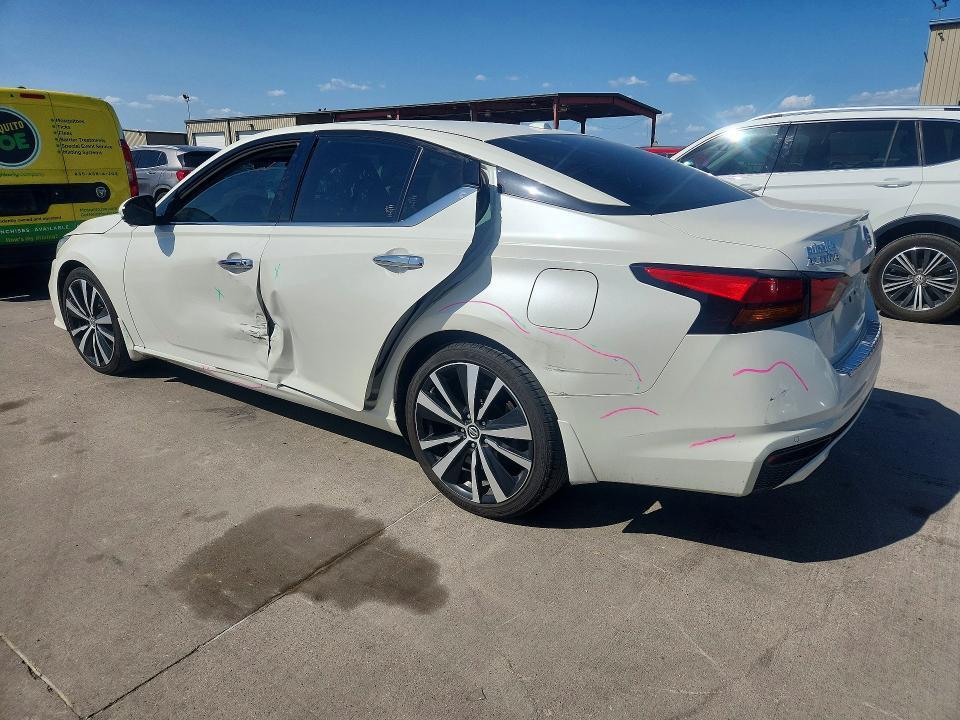2020 NISSAN ALTIMA PLATINUM — Фото 2 из 12
