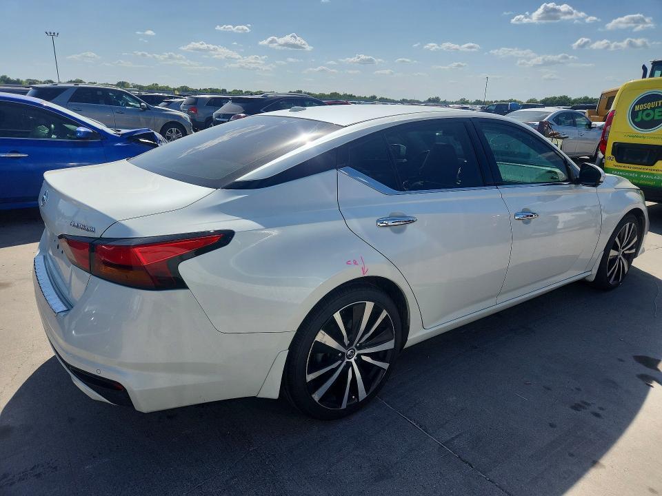 2020 NISSAN ALTIMA PLATINUM — Фото 3 из 12