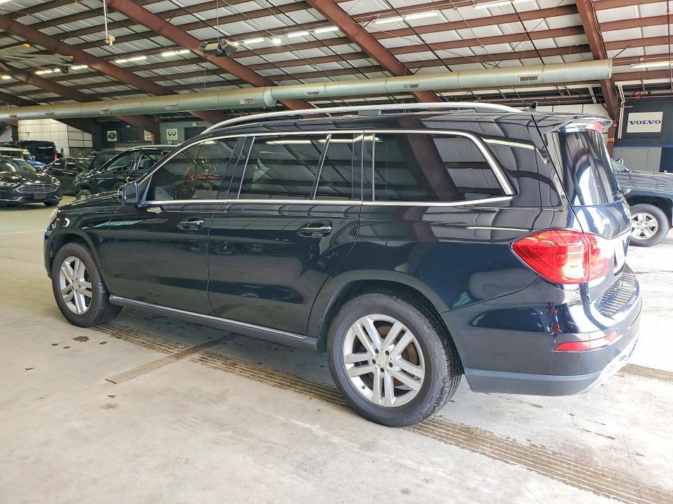 2015 MERCEDES-BENZ GL 450 4MATIC — Фото 2 из 13
