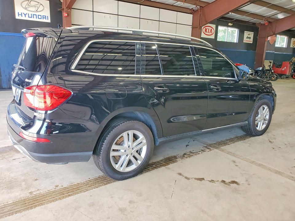 2015 MERCEDES-BENZ GL 450 4MATIC — Фото 3 из 13