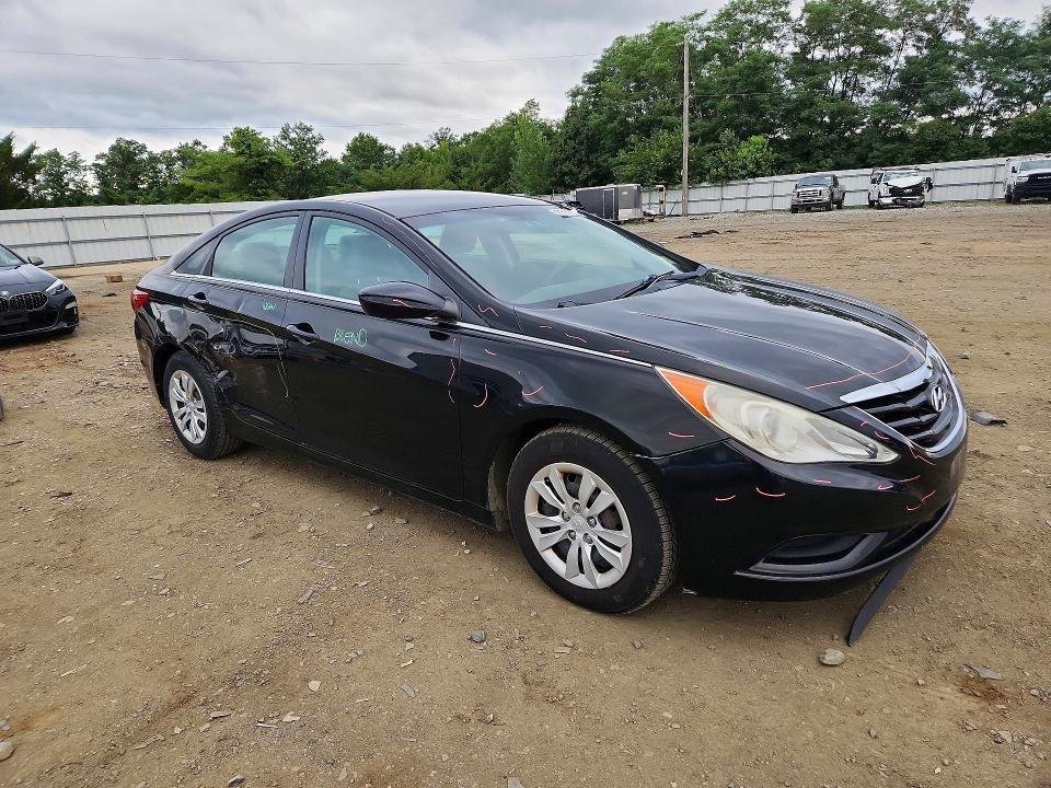 5NPEB4ACXBH211163 2011 HYUNDAI SONATA photo no. 4