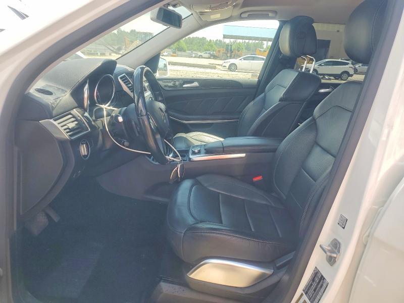 2015 MERCEDES-BENZ GL 550 4MATIC — Фото 7 из 13