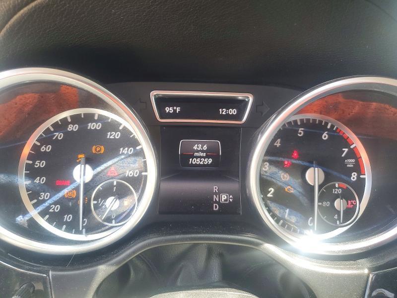 2015 MERCEDES-BENZ GL 550 4MATIC — Фото 9 из 13